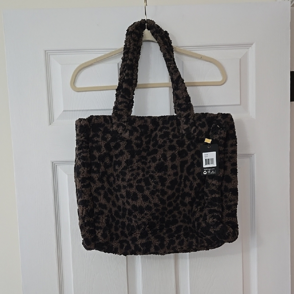 NWT P.J. Salvage Leopard Print Faux Fur Tote Bag Cocoa